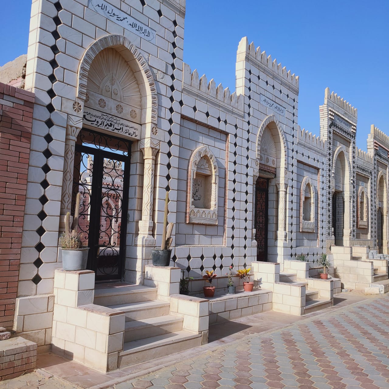 مدافن السادس من أكتوبر